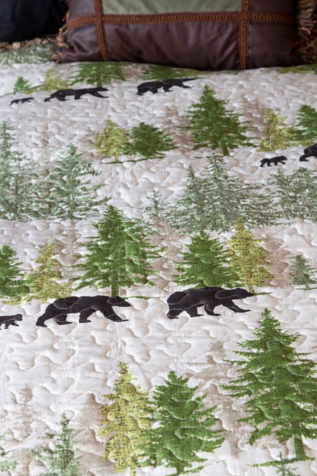 Pine Wilderness Quilt Set - Quilts Bedspreads & Coverlets