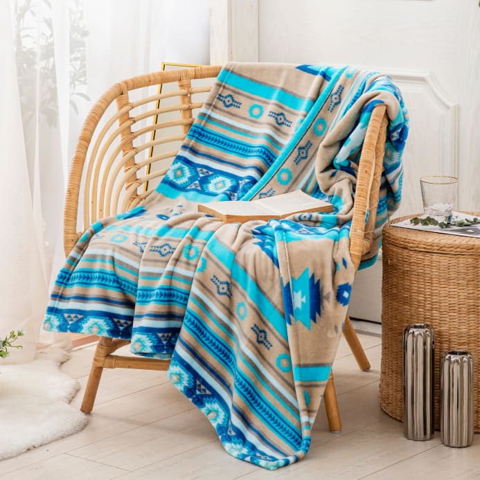 Stella Aztec Throw Blanket - Turquoise - Throw Blanket